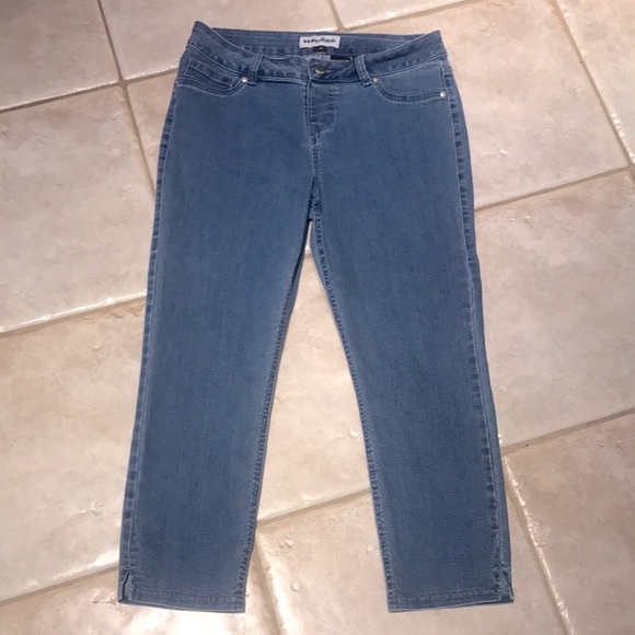 Pants - Nygard Capri jeans